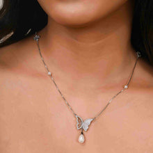 Butterfly Elegance Pendant in 925 Sterling Silver with Cubic Zirconia – Grace That Takes Flight-Model
