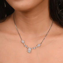 silver necklace set

