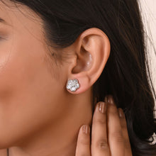 Charming Floral Silver Necklace Set with Sparkling Cubic Zirconia Accents for Women