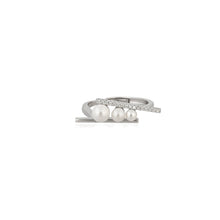 Modern Elegance Silver Ring with Pearls & Cubic Zirconia – A Chic Statement of Style