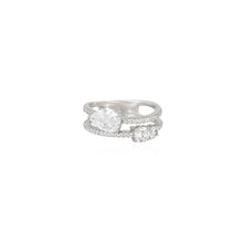 Elegant Parallel Split Shank Silver Ring with Cubic Zirconia – Timeless Sparkle & Contemporary Style