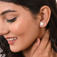 Elegant Pearl and Cubic Zirconia Stud Earrings in 925 Sterling Silver-Model