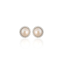 Elegant Pearl and Cubic Zirconia Stud Earrings in 925 Sterling Silver