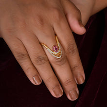V-Shape Gold-Plated Silver Ring with Pink and White Cubic Zirconia-Model